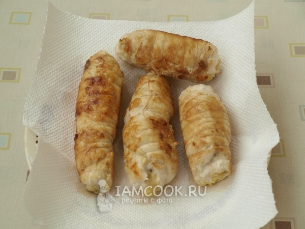 Готовые рулетики из куриной грудки