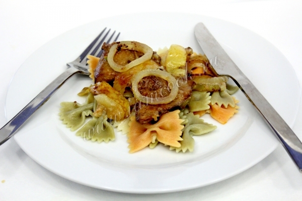 Печень жареная с яблоками