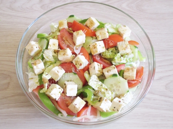 Салат Греческий с китайской капустой