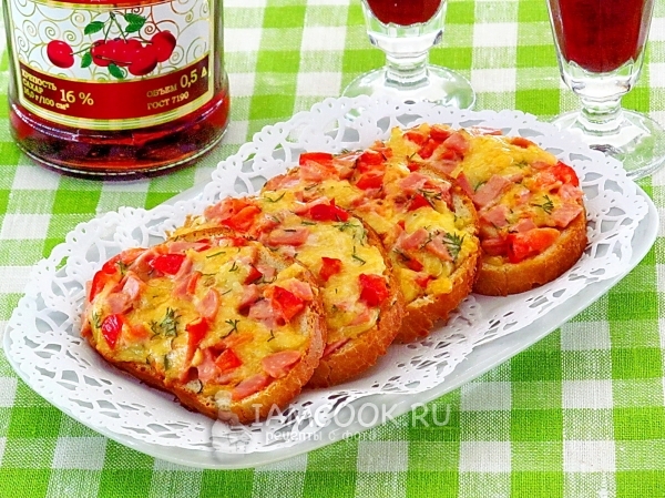 Фото горячих бутербродов «Деревенский завтрак»