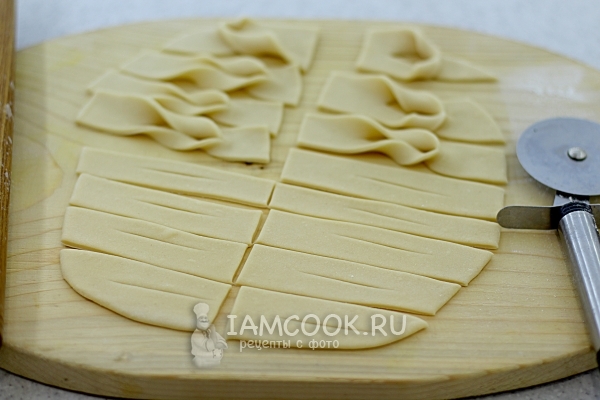 Сформировать из теста вергуны