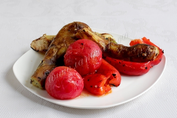 Мякоть из баклажана, помидора и перца