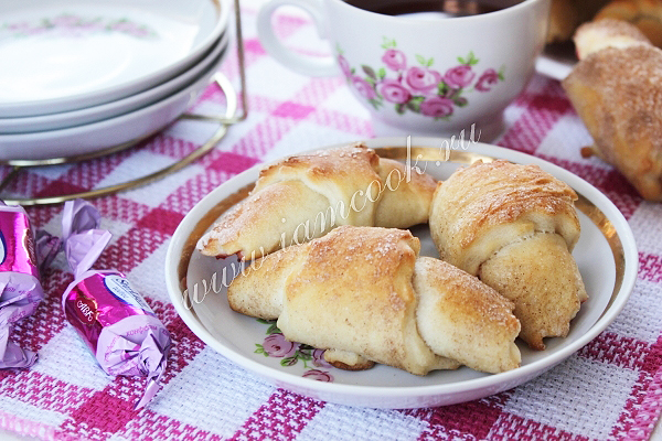 Рогалики с повидлом