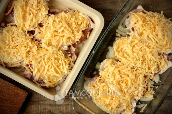 Посыпать сыром