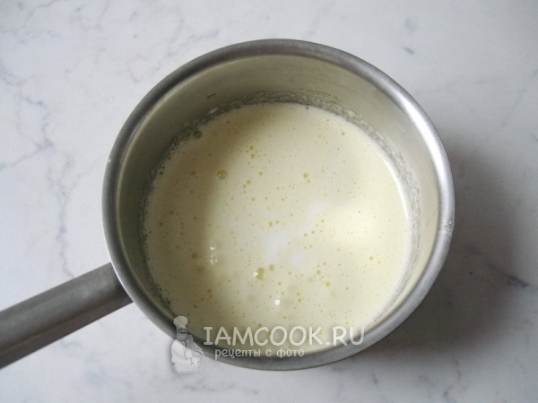 Влить молоко