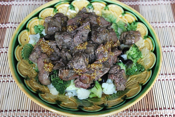 Готовим салат с куриной печенью и капустой