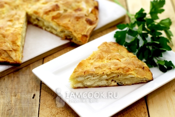 Фото банницы болгарской с брынзой