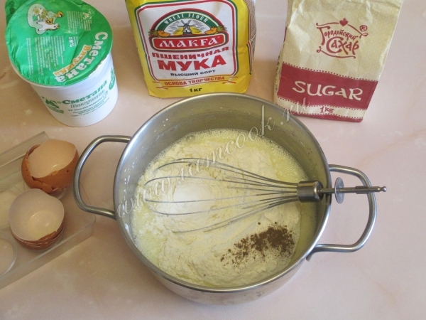 Мука и корица