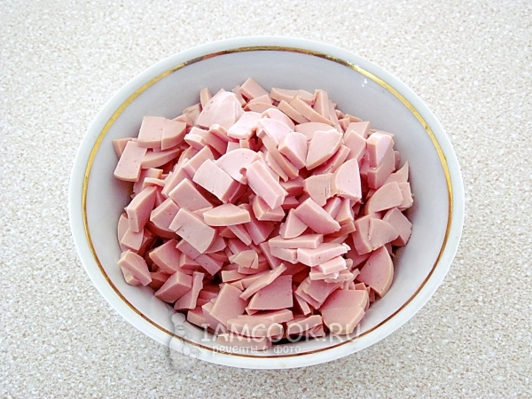 Порезать сосиски