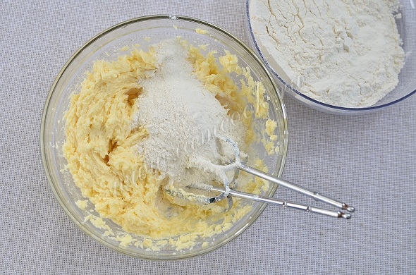 Мука с сахаром