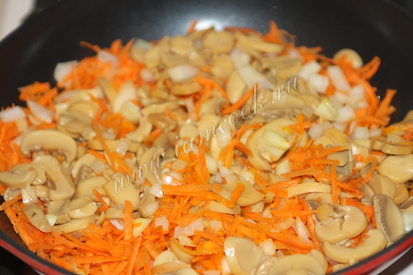 Обжарка овощей для фасолевого салата