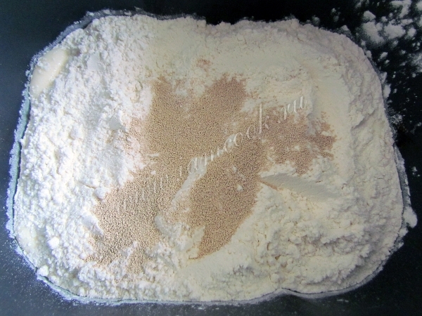 Мука с дрожжами