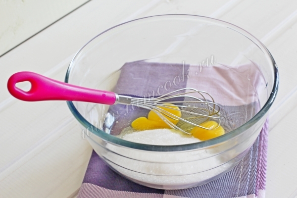 Яйца взбитые с сахаром