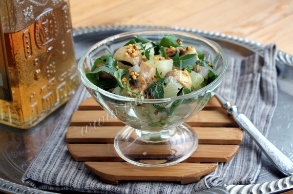 Фото салата из грибов и ананасов