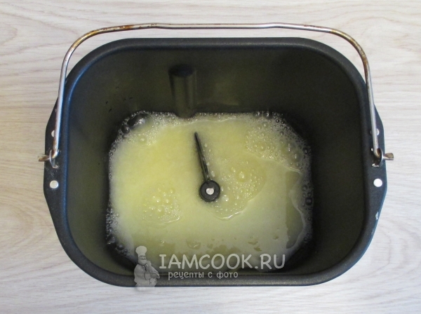 Яйца с водой и солью