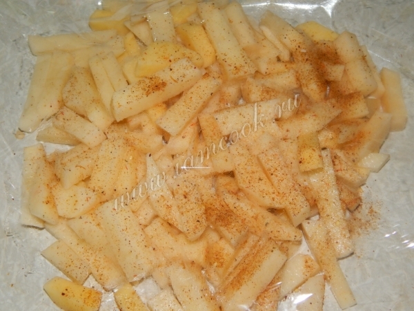 Приправить картофель