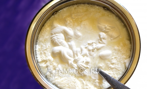 Молоко со сметаной