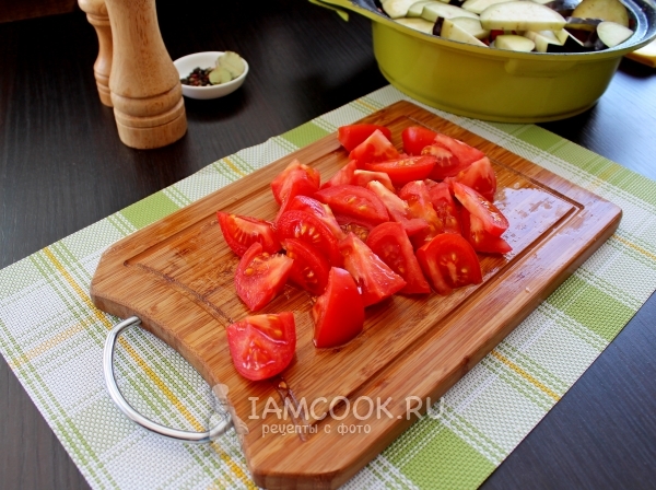 Порезать помидор
