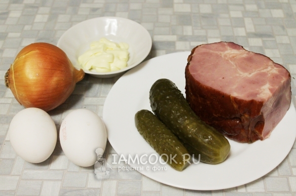 Ингредиенты для салата с корейкой и яйцами