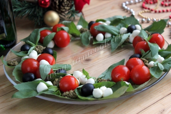 Рецепт новогоднего салата Капрезе
