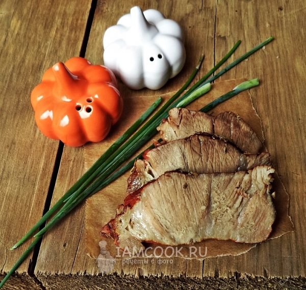 Фото свинины в луковой шелухе