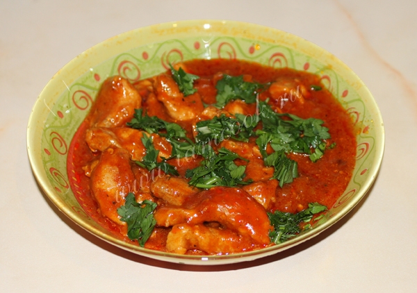 Гуляш из свинины с подливкой