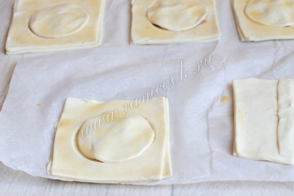 Смазать яйцом