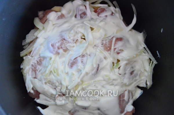 Смазать сметаной