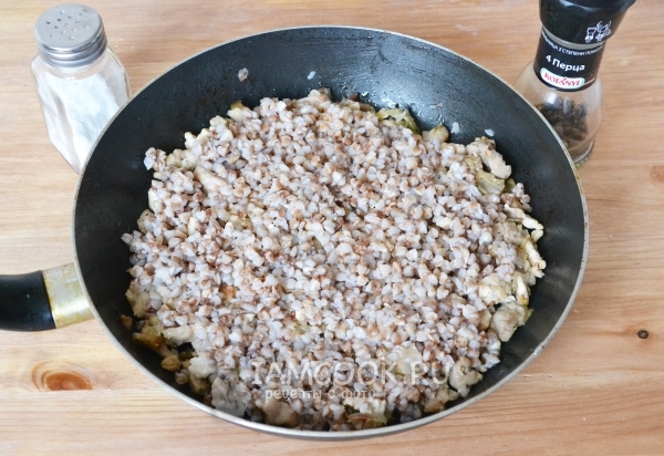 Положить гречку