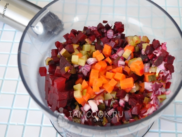 Нарезать овощи кубиками