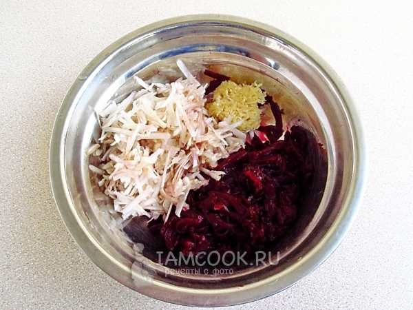 Соединить чеснок, бурак и топинамбур