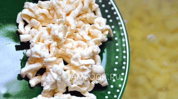 Натереть сыр