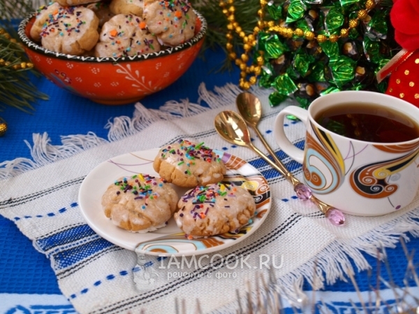 Имбирное печенье с чаем
