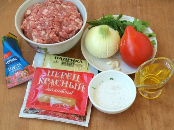 Ингредиенты для фрикаделек и соуса