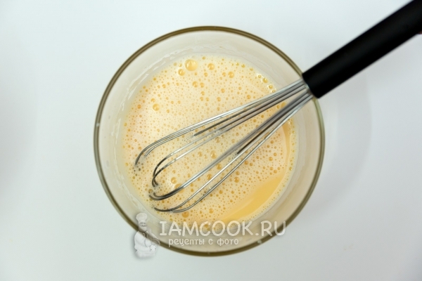 Влить молоко