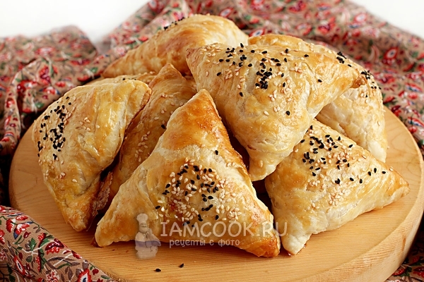 Фото самсы с тыквой на готовом слоеном тесте