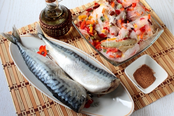 Ингредиенты для приготовления скумбрии в мультиварке