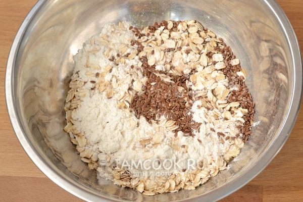 Соединить сухие ингредиенты