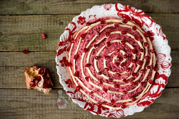 Оформить салат