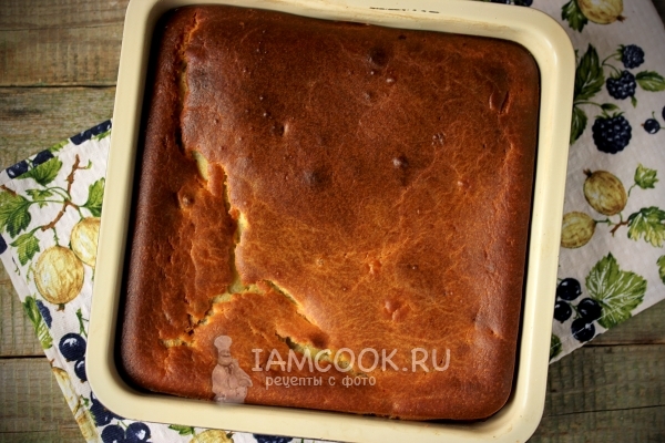 Рецепт заливного пирога с мясом на кефире