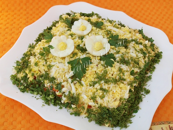 Куриный салат с корейской морковью и сыром