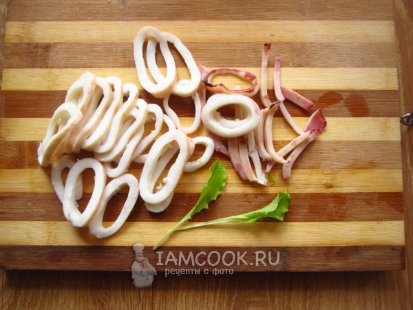 Порезать кальмара