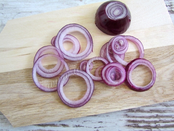 Лук фиолетовый