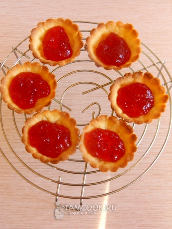 Наполнить корзинки джемом