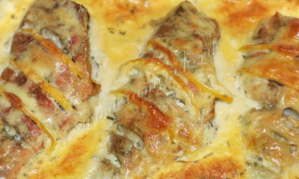 Морской окунь под соусом