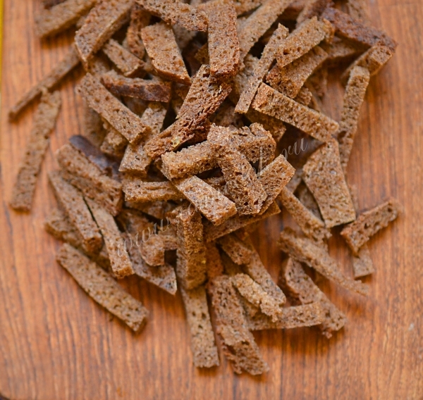 Сухарики из черного хлеба