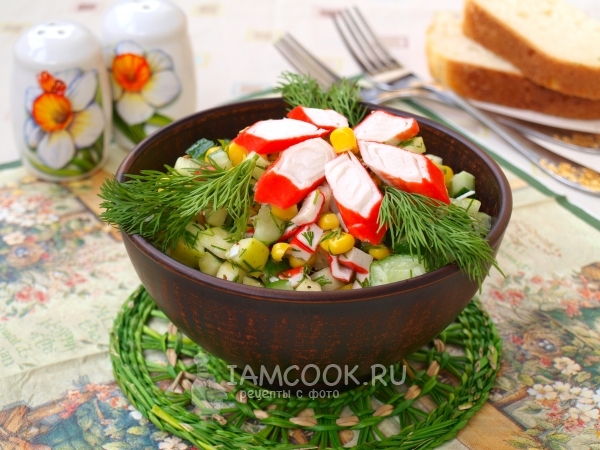 Фото крабового салата с кукурузой