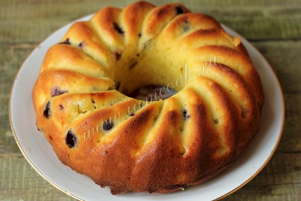 Кекс на кефире с голубикой, фото