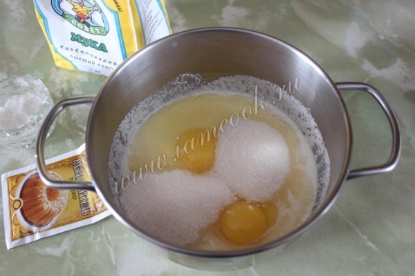 Яйца и сахар