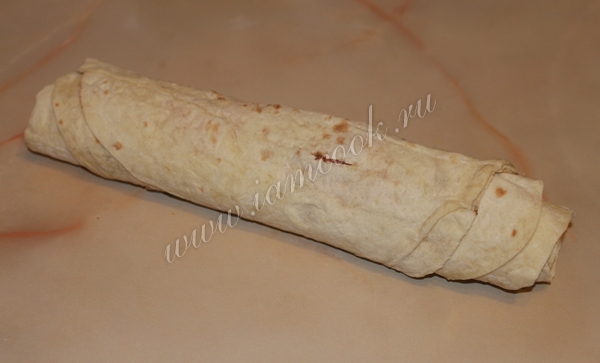 Рулет с семгой и сыром, фото